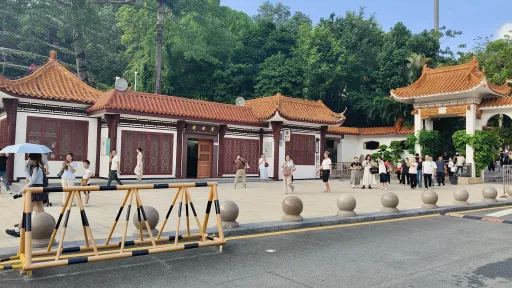坳下村