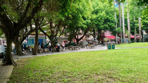 官龙村