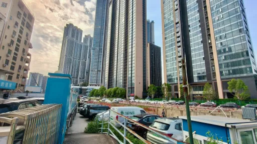 白石洲村