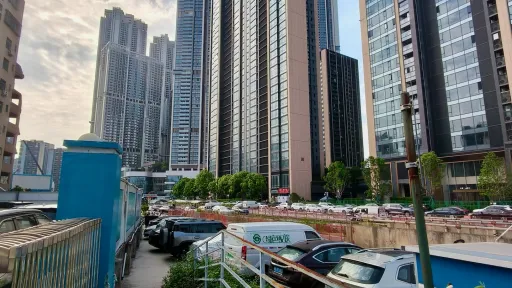 白石洲村
