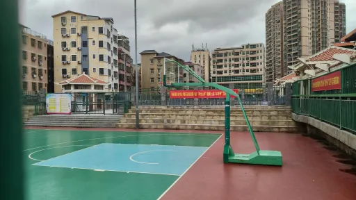 官田村