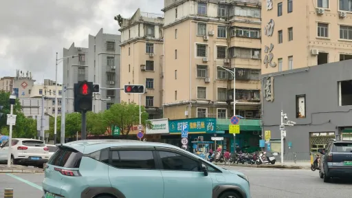 官田村