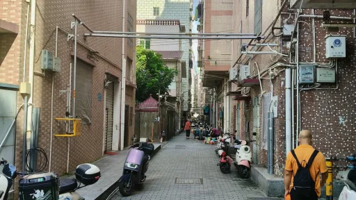 坑尾村