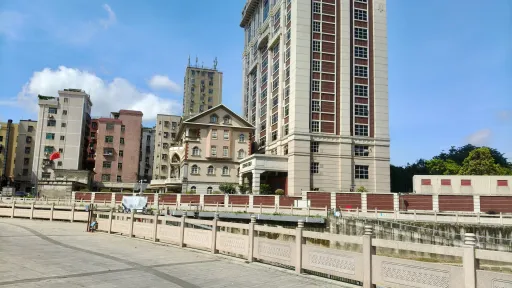 石岩老街村