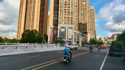 黎光村