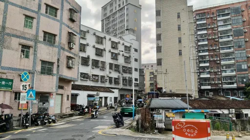 应人石村