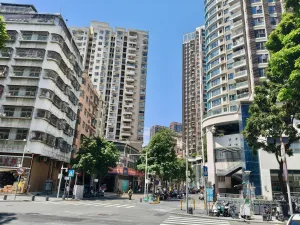 新洲村