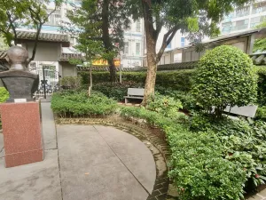  南山村