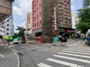 官龙村