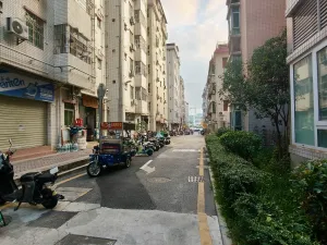 塘朗村