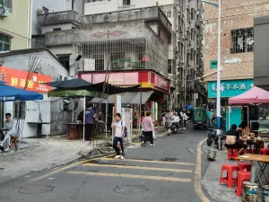 塘朗村