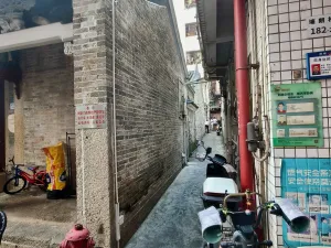 塘朗村