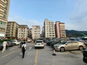 塘朗村
