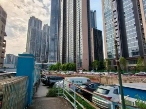 白石洲村