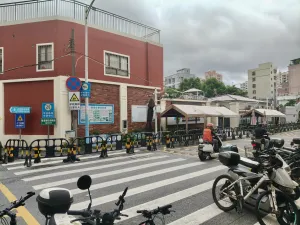 官田村