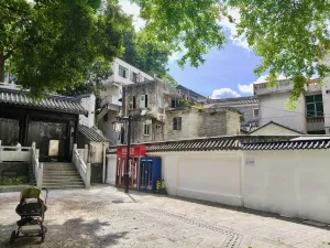 石岩老街村