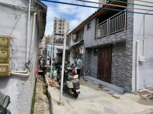 罗租村