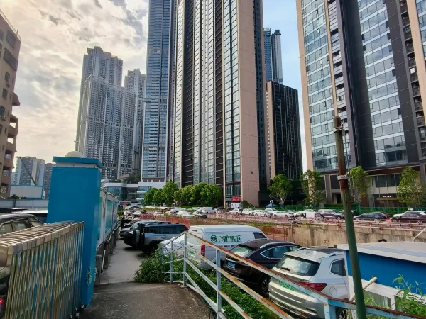 白石洲村